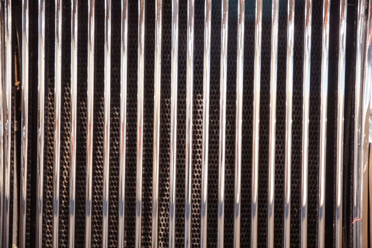 Auburn — vertical bars
