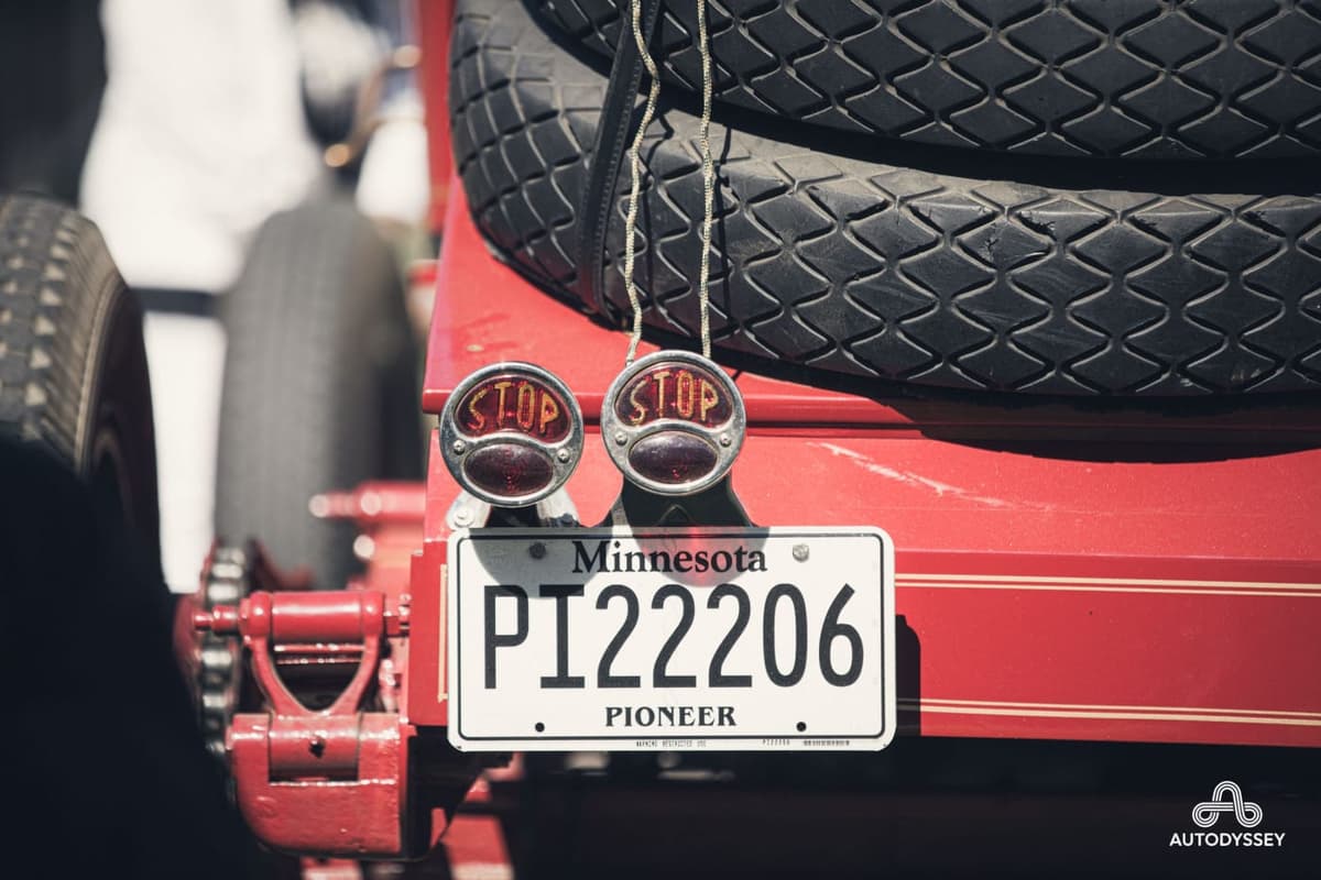 Rumble seat red