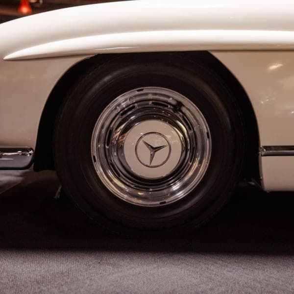 Gullwing — front wheel